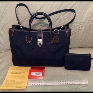 D&B Double Handle Tote w/ pouch and key fob